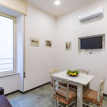 Gelso Complex Studios And Flat By Napoliapartments Bagian luar foto