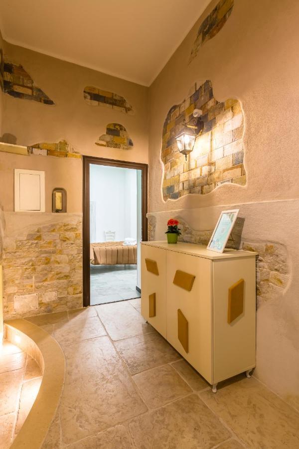 Gelso Complex Studios And Flat By Napoliapartments Bagian luar foto