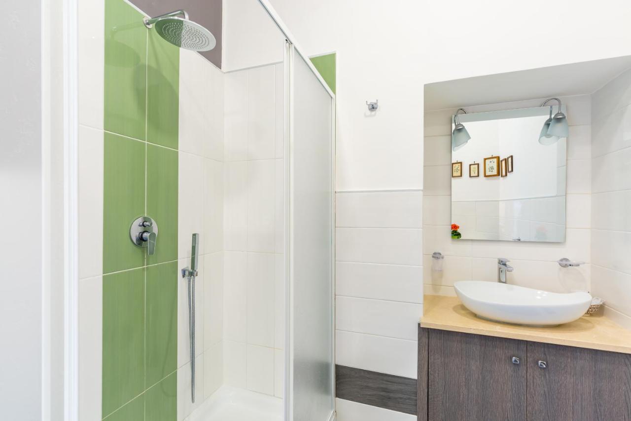 Gelso Complex Studios And Flat By Napoliapartments Bagian luar foto