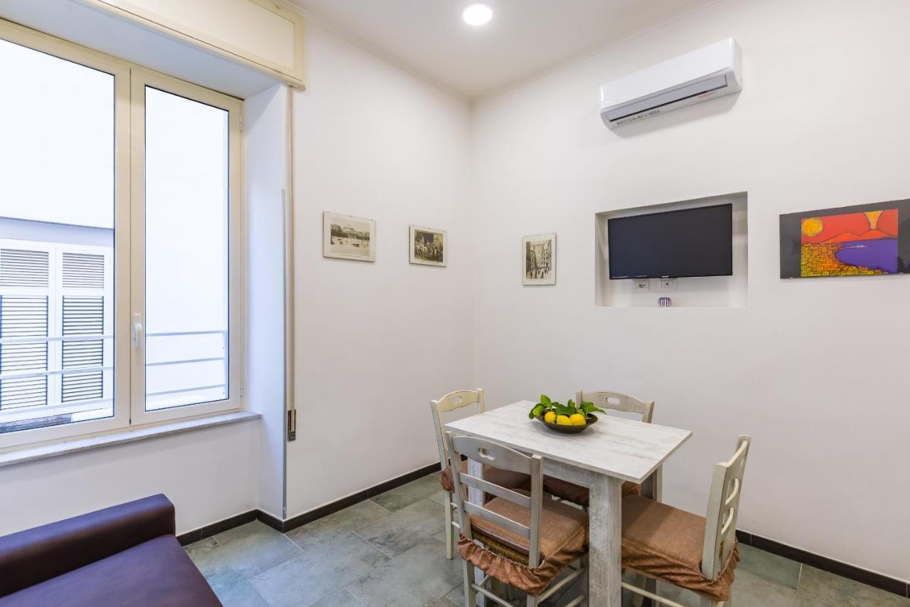 Gelso Complex Studios And Flat By Napoliapartments Bagian luar foto