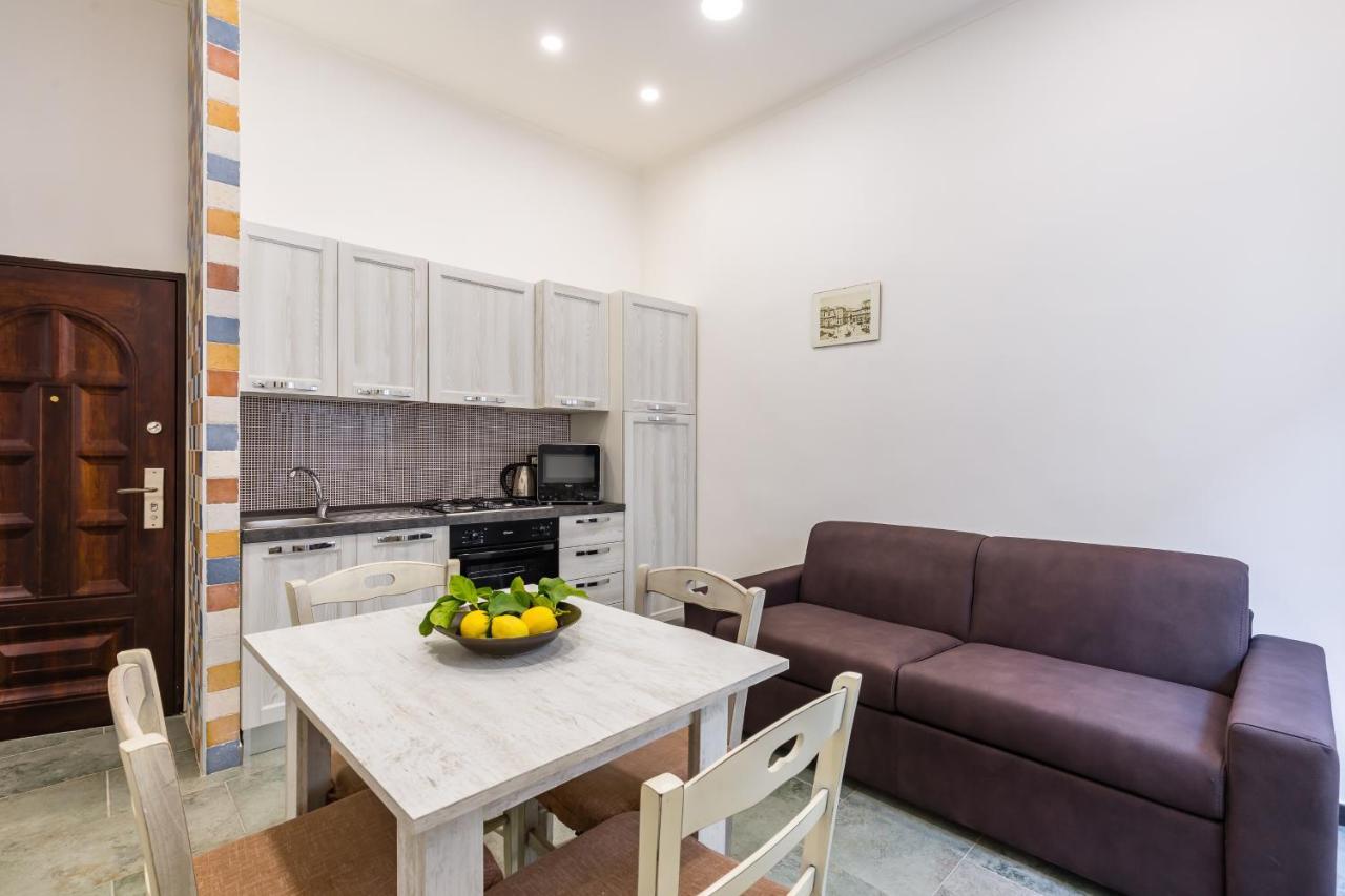 Gelso Complex Studios And Flat By Napoliapartments Bagian luar foto