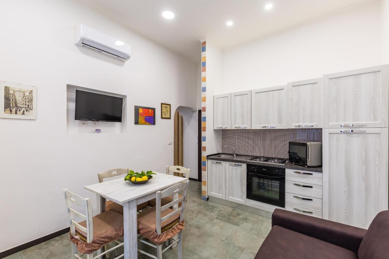 Gelso Complex Studios And Flat By Napoliapartments Bagian luar foto
