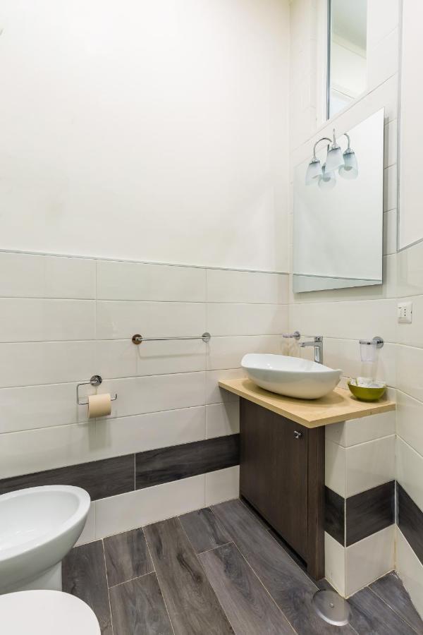 Gelso Complex Studios And Flat By Napoliapartments Bagian luar foto