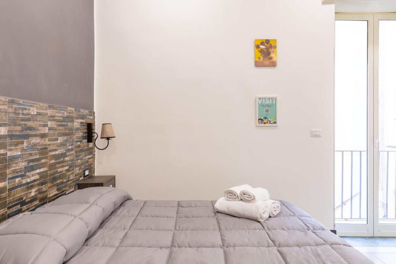 Gelso Complex Studios And Flat By Napoliapartments Bagian luar foto