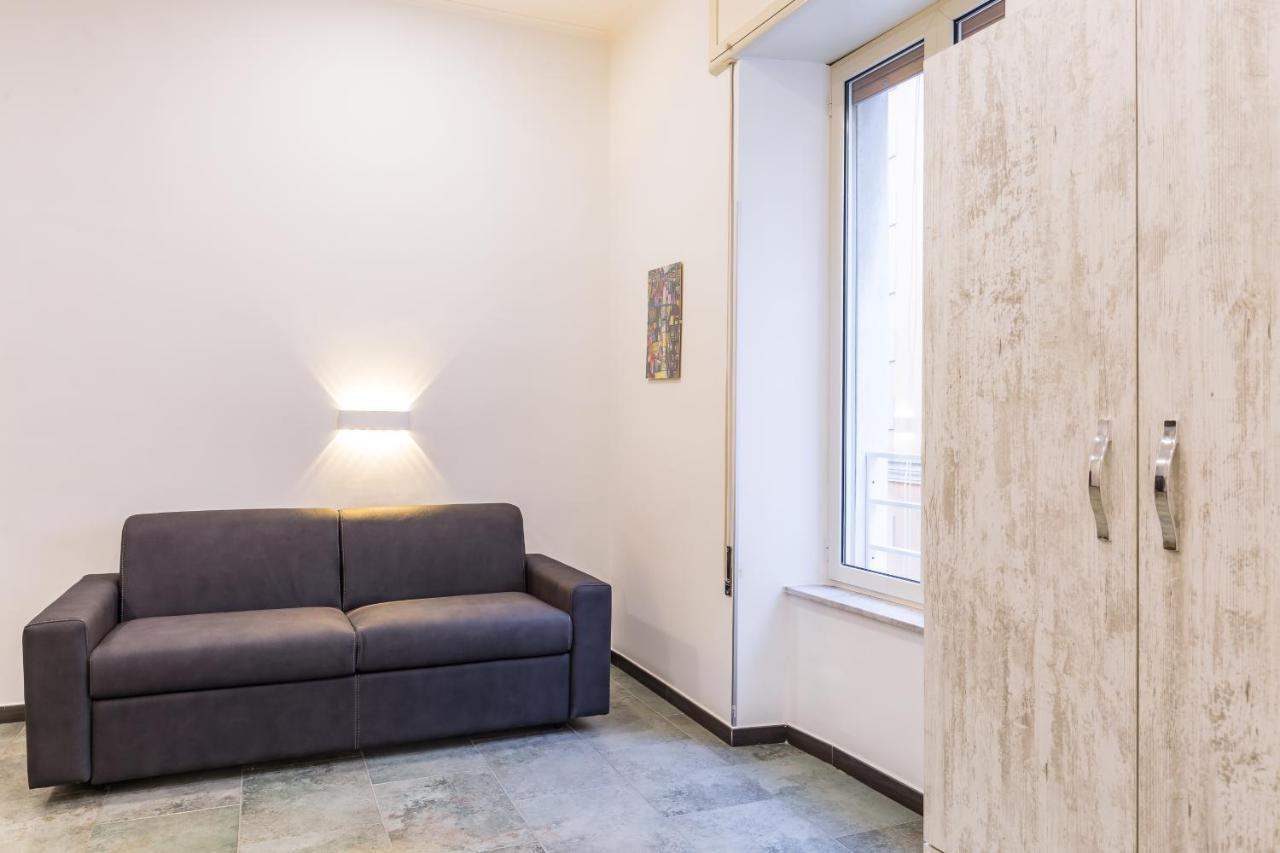 Gelso Complex Studios And Flat By Napoliapartments Bagian luar foto
